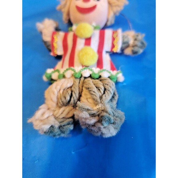 Yarn Clown Ornamnet Vintage 5" Christmas Tree Decoration - Picture 4 of 7